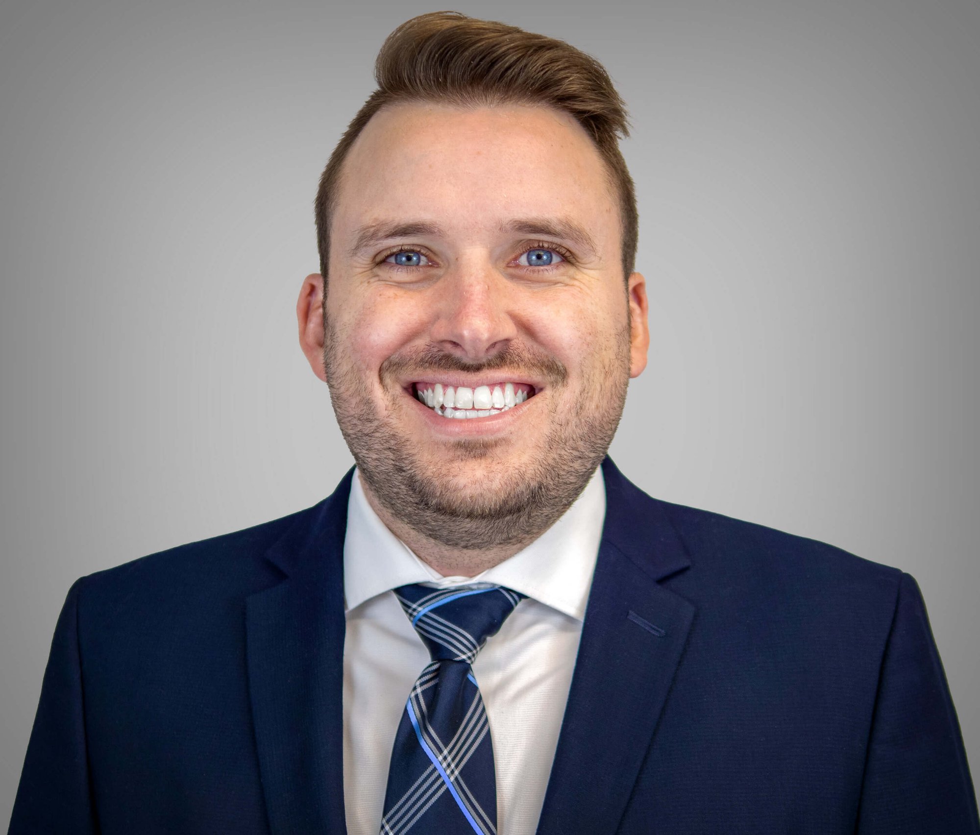 Luke Mendel Headshot